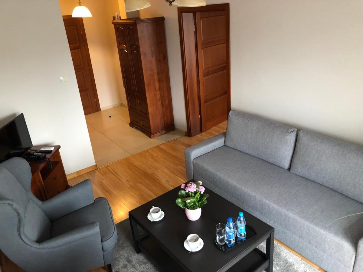 Hotel Victoria Олкуш Екстериор снимка